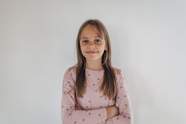 美丽的金发女孩的肖像图片下载