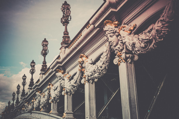 法国巴黎亚历山大三世桥的美丽照片图片下载