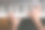 钢琴家演奏电子钢琴键盘的高角度视图图片下载