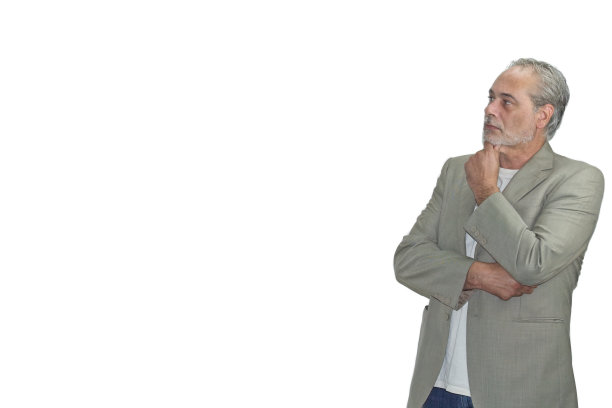 在白色背景的右边，一个留着胡子的成熟男人在思考和看着图片下载