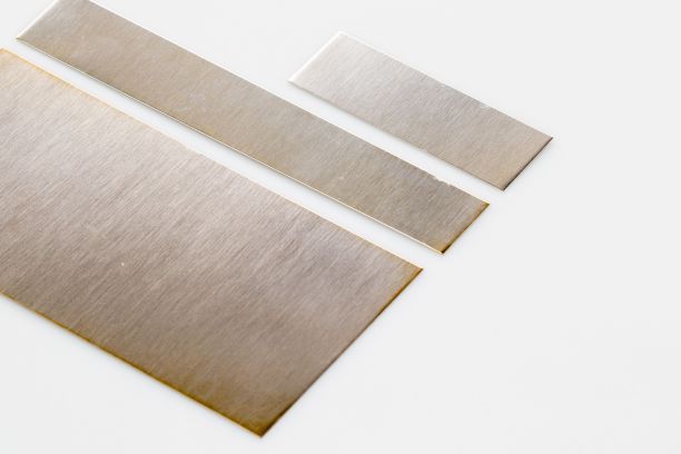 制作珠宝用的金属片图片下载