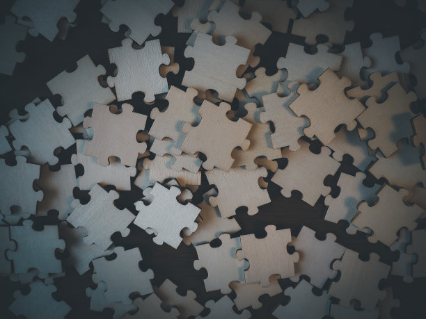 拼图堆在一起图片下载