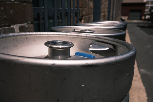 啤酒桶图片下载