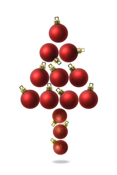 用红色圣诞球做成的圣诞树图片下载