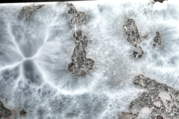 单色现代水彩污渍和油漆污渍插图。图片下载