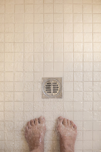 淋浴的脚图片下载