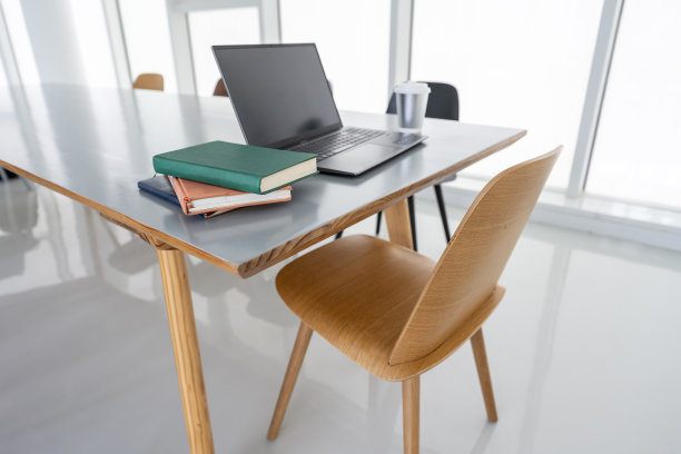 无人的办公室图片下载