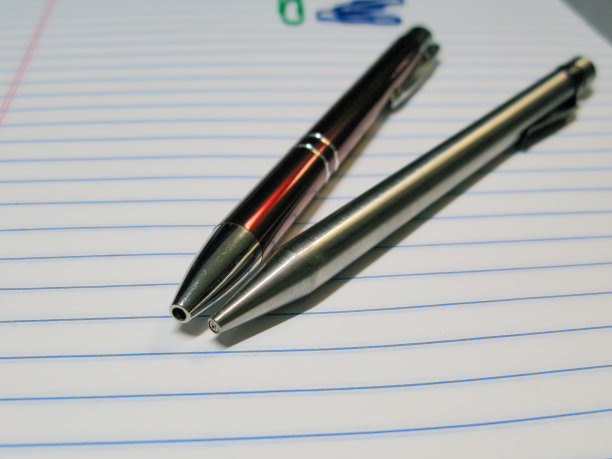 笔和便笺簿图片下载