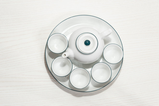 静物和一套喝茶用的茶具图片下载