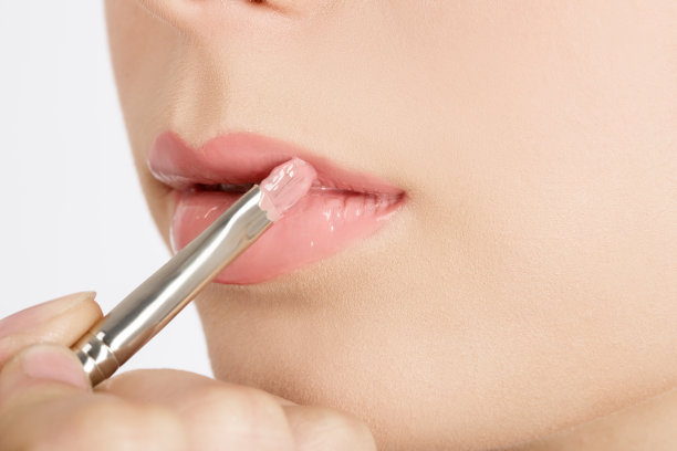 打造美丽嘴唇图片下载