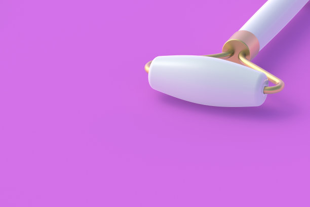 面部按摩滚筒。提颜健体。化妆品配件。面部护肤品。副本的空间。三维渲染图片下载