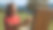 肖像少女画家在画架上画夏天的一天。女子正在创作素描特写图片下载