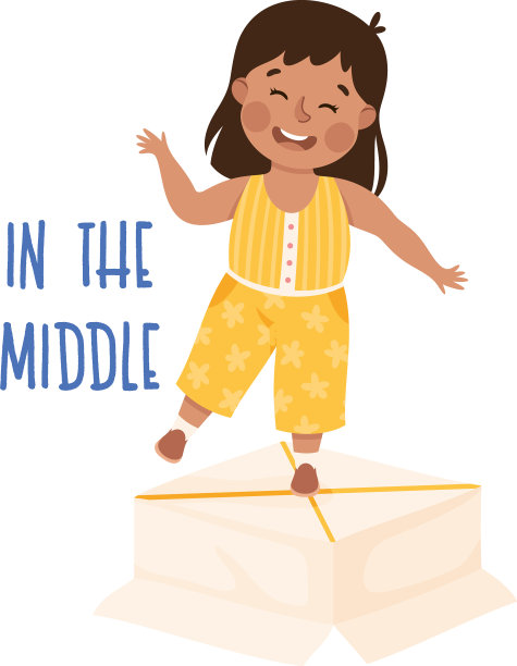 小女孩站在纸板中间图片下载