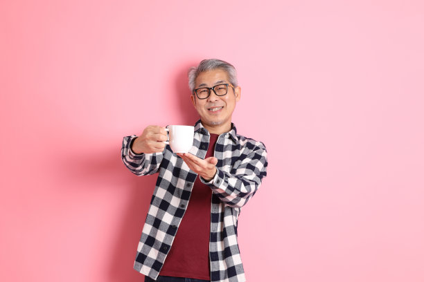 粉色亚洲人图片下载