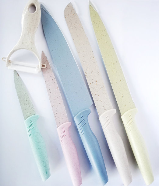 一套大小不一的菜刀图片下载