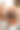 一个女人手里的橙色皮包的特写照片图片下载