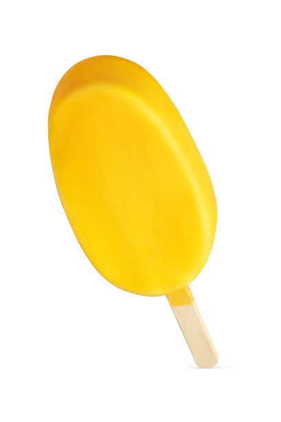 黄色果味冰棍冰淇淋孤立在白色。图片下载
