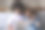 惊讶的非洲青少年夫妇盯着笔记本电脑屏幕图片下载