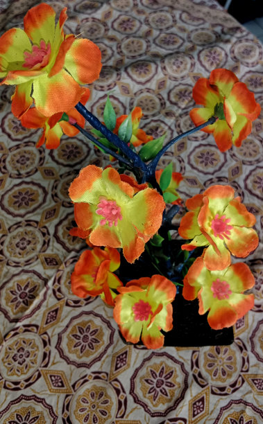 房间装饰用的人造花图片下载