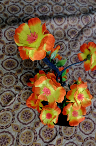 房间装饰用的人造花图片下载