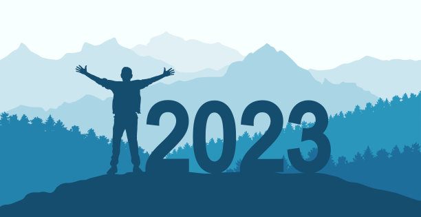 2023年的自由概念。幸福的人站在山顶上，背景是美丽的森林和山脉。轮廓。矢量图图片下载
