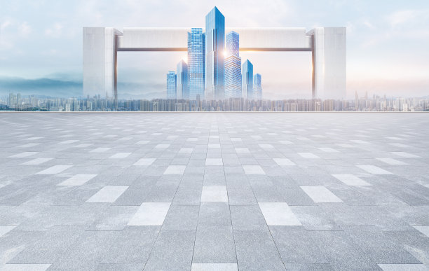 空砖地板广场，全景城市天际线和摩天大楼图片下载