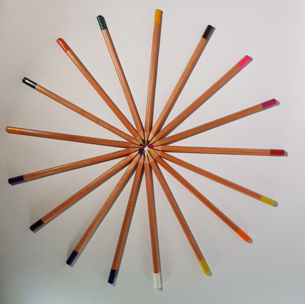 彩色铅笔。图片下载
