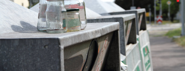 玻璃回收容器图片下载