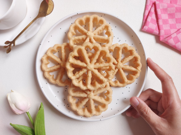 水果蛋糕摇晃印度尼西亚美食图片下载