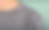 一个穿着灰色polo衫的男人出现在模糊的背景中。一个穿着灰色t恤的男人，一个宽松的特写镜头。图片下载