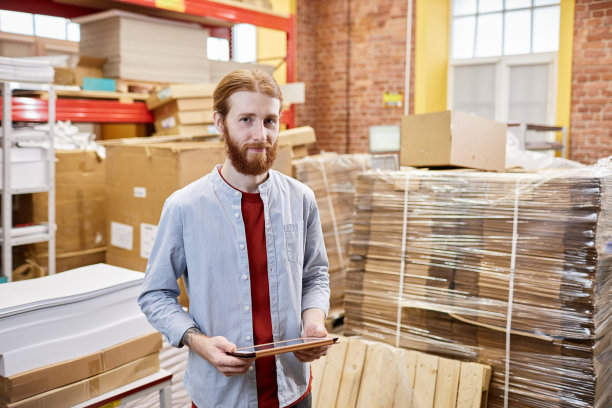 印刷厂经理图片下载