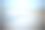 用鹅卵石和贝壳写在沙滩上的瑜伽特写图片下载