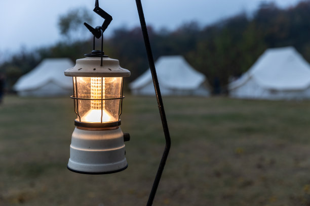 营地里的露营帐篷图片下载