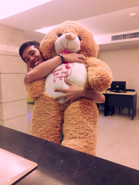 我喜欢戏弄我的同事。图片下载