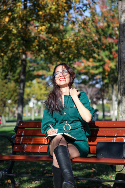 秋天的商业女性图片下载