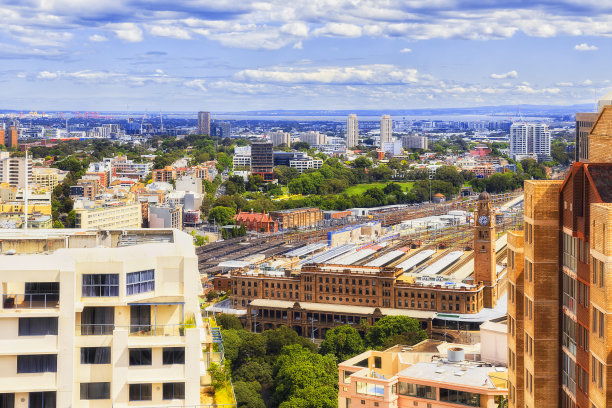 西德尼·古尔伯恩到中路图片下载