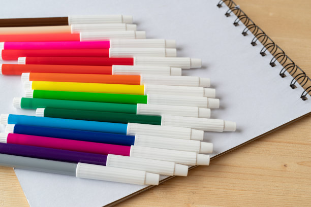 彩色笔图片下载