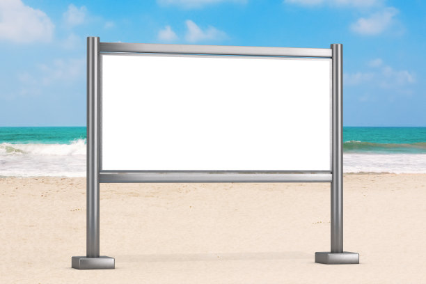 空白贸易展液晶屏幕展台显示广告牌作为模板，为您的设计在海洋或海洋沙滩。3d渲染图片下载