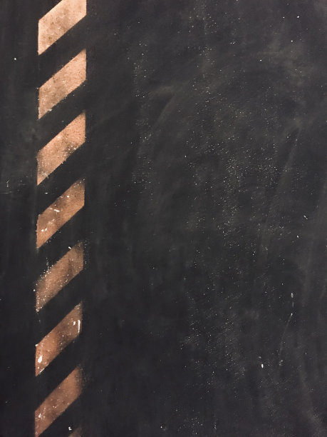 墙上的警戒线图片下载