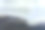雾蒙蒙的风景，背景是电信天线图片下载