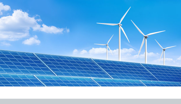 白色的桌面，太阳能场和背景中的风力涡轮机图片下载