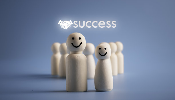 成功的商业理念。人木过字成功在头上图片下载