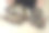手里拿着两条宠物蟒图片下载