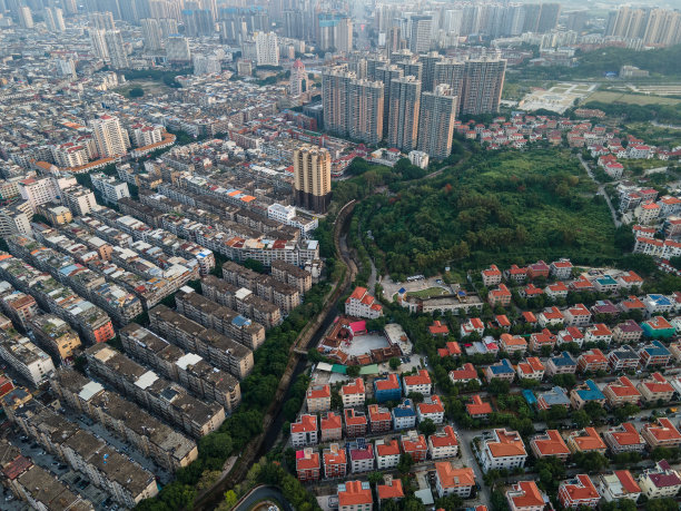 别墅，老城区和商业区图片下载