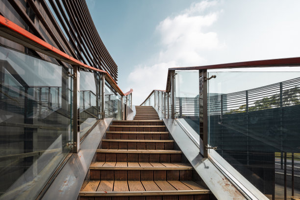 阳光灿烂的成都图片下载