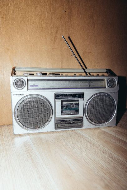 1980年代的老式录音机图片下载