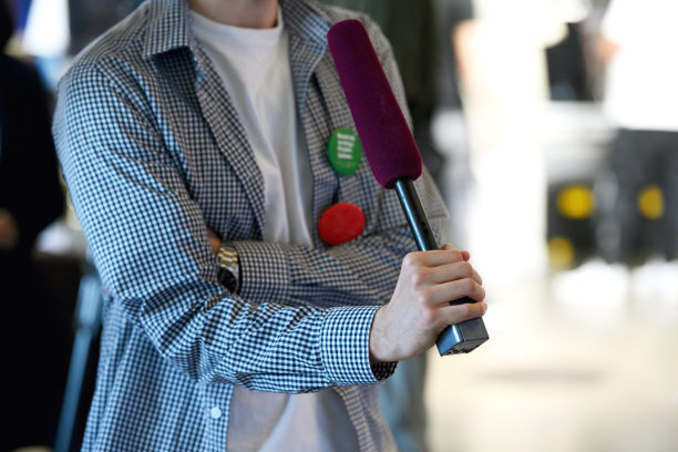 记者提问图片下载