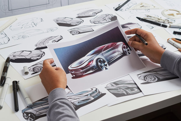 Designer engineer automotive designÂ drawing sketch development Prototype concept car industrial creative.图片下载