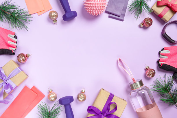 在健身房过圣诞和新年的概念图片下载