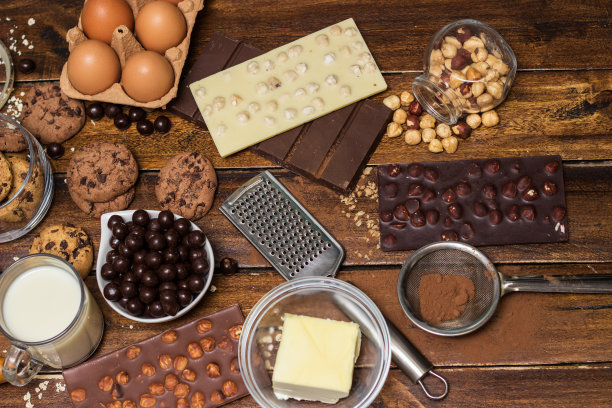 准备自制巧克力饼干图片下载